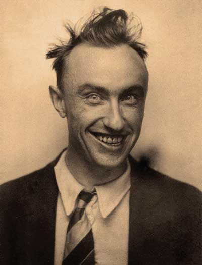 ریموند ژرژ ایو تانگی، نقاش فرانسوی